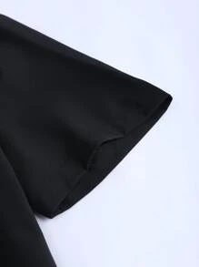 Manfinity Homme Men Slogan Graphic Shirt & Drawstring Waist Shorts Without Tee - Black - View 3