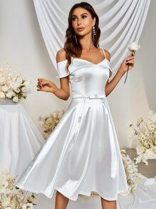 MUXXN Vestido de dama de honor de hombros descubiertos de satén - Blanco - Ver 5
