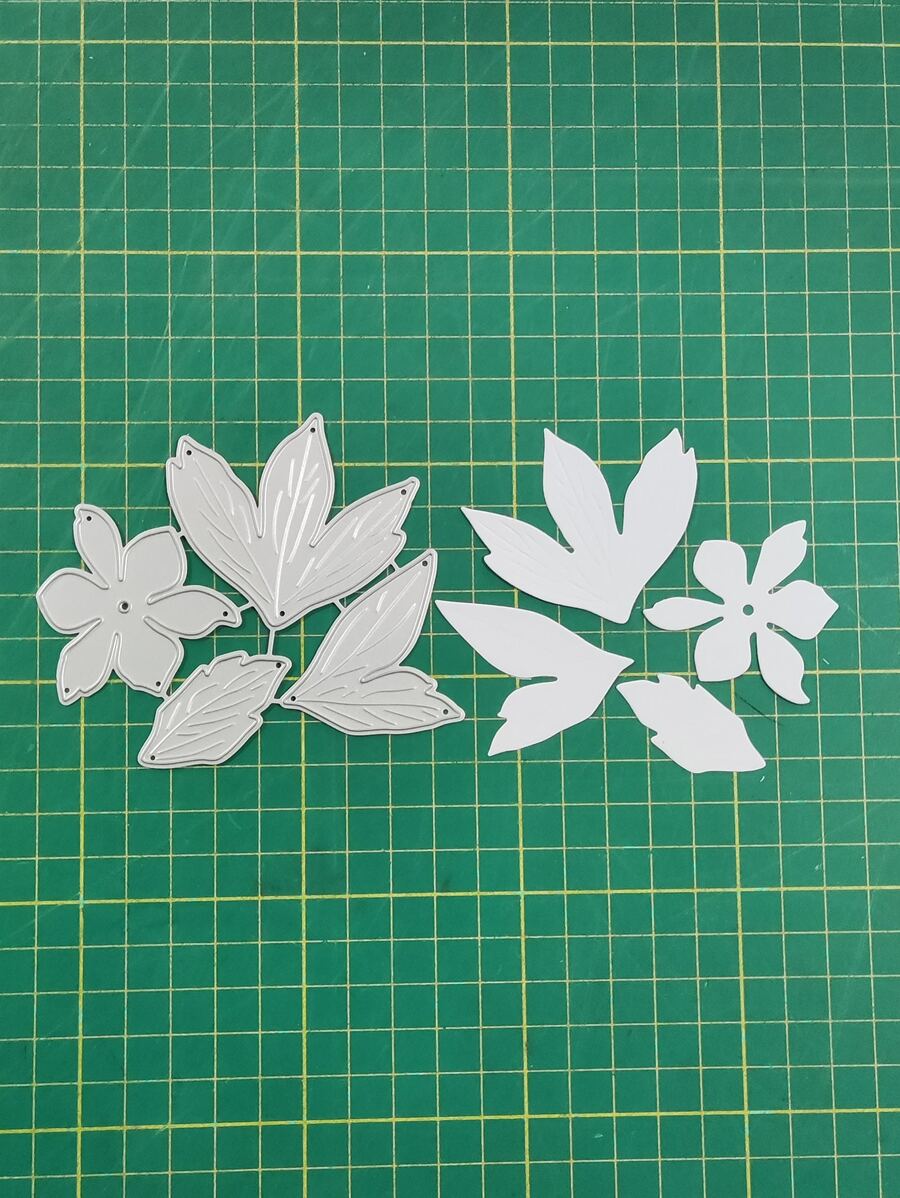 1pc Flower & Leaf Shaped Cutting Die - Silver - View 1