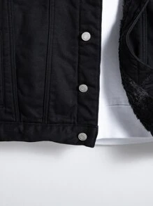 Manfinity Homme 寬鬆男士剪羊毛襯裡正面紐扣牛仔夾克,不含 T 卹 - 黑色 - 查看 4