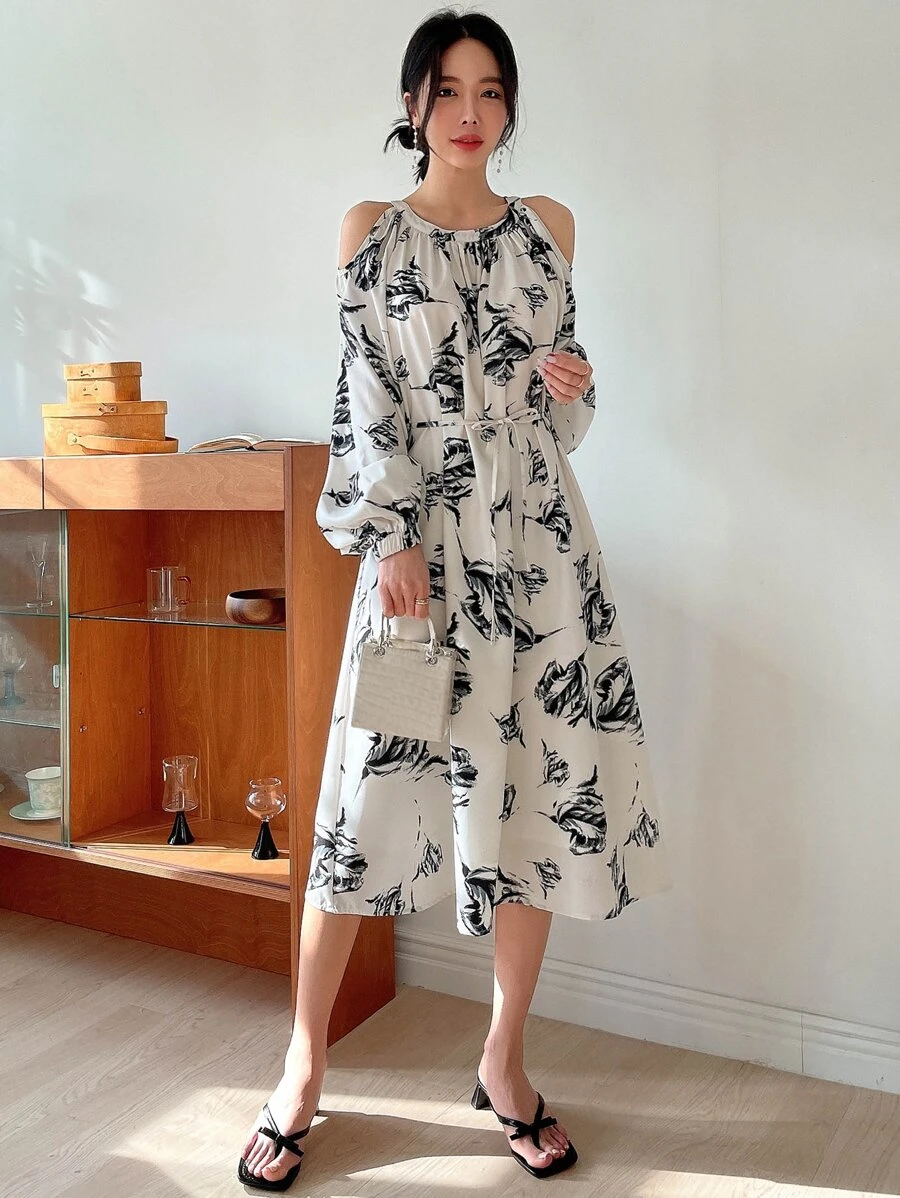 DAZY 风景印花露肩灯笼袖系带连衣裙太阳裙，休闲女装，秋装 - 黑與白 - 查看 1