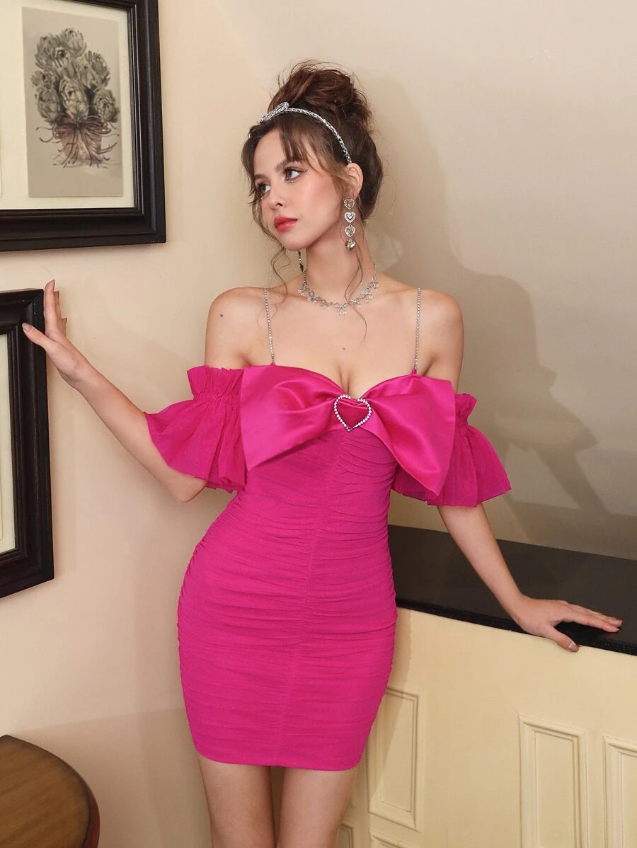 SHEIN MOD 心环相连挖肩褶邊緊身連衣裙 - 玫紅色 - 查看 1