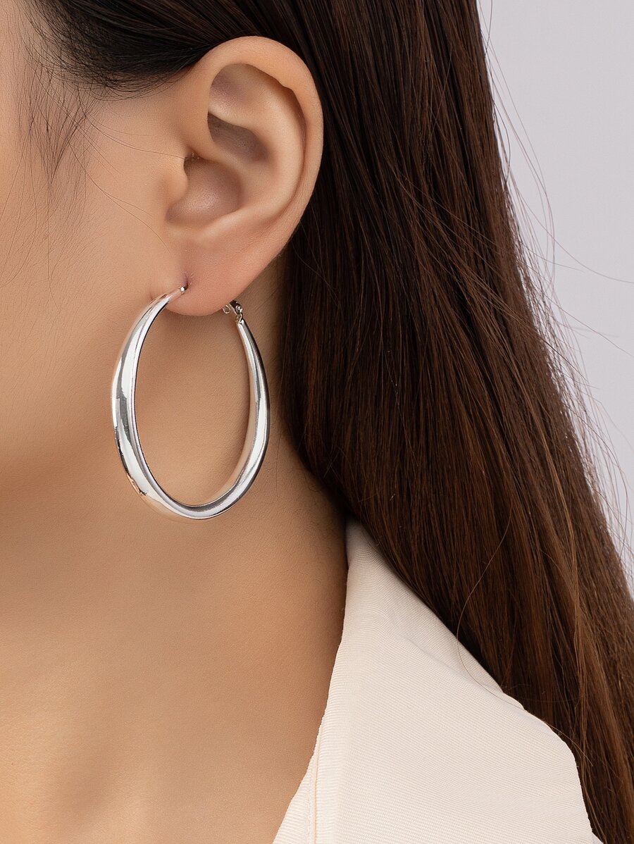 Hoa tai vòng tối giản - Xem 1