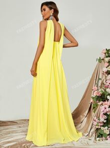 Sophisticated Off-The-Shoulder A-Line Evening Gown With Choker Neckline & Flowing Silhouette – Ideal For Black-Tie Galas, Formal Dinners, Award Ceremonies, Charity Balls, And Red-Carpet Events,Bridesmaid Dress