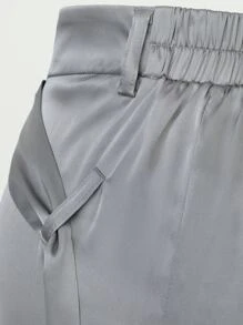 SHEIN BAE 側翻蓋口袋腰帶緞面工裝褲