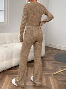 SHEIN EZwear 條紋針織扭結下擺T恤和喇叭褲 - 杏色 - 查看 2