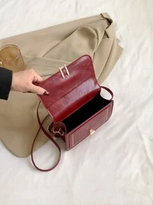 New Arrival Mini Fashionable Casual Crossbody Bag With Metal Lock And Chain For Women, Red