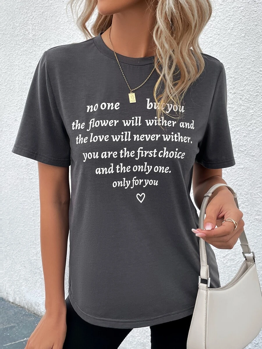 SHEIN LUNE Camiseta con estampado de slogan - Gris Oscuro - Ver 1