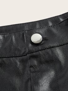 SHEIN EZwear Plus Size Pleated Shorts