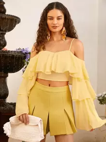 SHEIN VCAY Top crop de hombros descubiertos ribete con fruncido de manga con volante - Amarillo - Ver 1