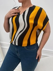 SHEIN Privé Plus Wave Striped Notched Neck Batwing Sleeve Blouse - Multicolor - View 6