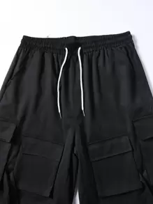 Manfinity Hombres Shorts con bolsillo con solapa con diseño de cinta de cintura con cordón cargo