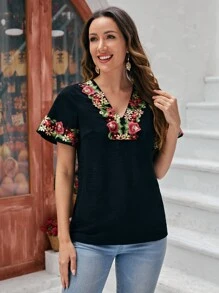 EMERY ROSE Top escote V con bordado floral - Negro - Ver 4