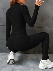 SHEIN EZwear 小高領T恤和字母貼布下擺開叉緊身打底褲