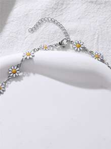 Collar con diseño de flor - Plateado - Ver 3