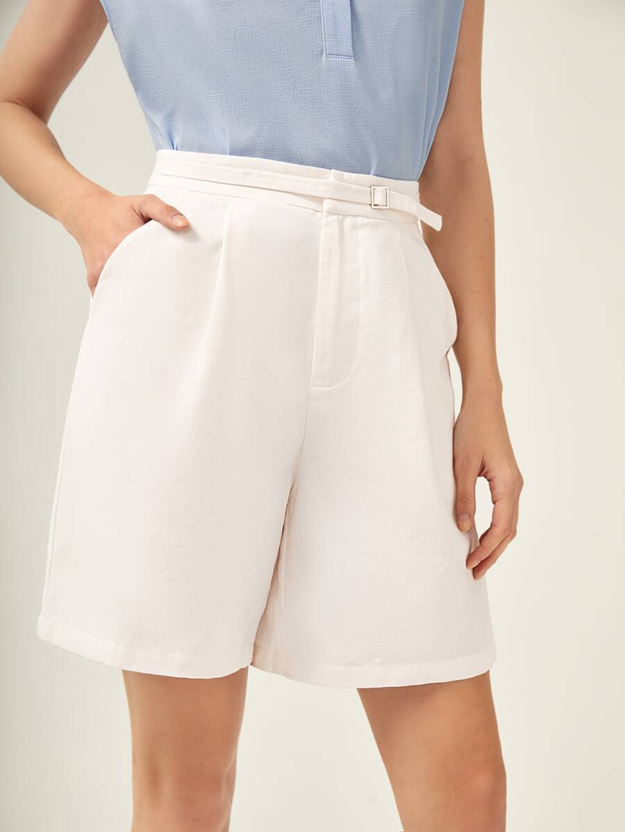 BizChic 褶皺金屬扣環腰帶短褲