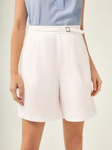 BizChic 褶皺金屬扣環腰帶短褲