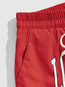 ROMWE MEN Prep Men Letter Graphic Drawstring Waist Shorts, School - Red - View 4