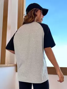 SHEIN MOOSTA Letter Graphic Raglan Sleeve Tee Graphic Tees Women Tops - Grey - View 2