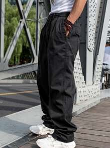 Manfinity Men Solid Slant Pocket Trousers - Black - View 7