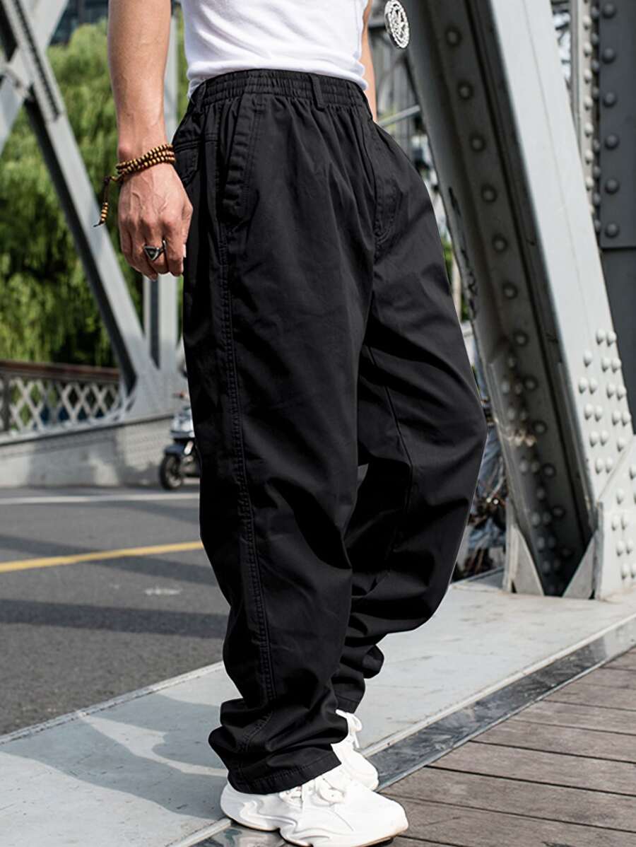 Manfinity Men Solid Slant Pocket Trousers - Black - View 1