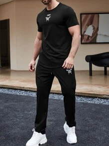 Manfinity Men Butterfly & Letter Graphic Tee & Joggers - Black - View 5