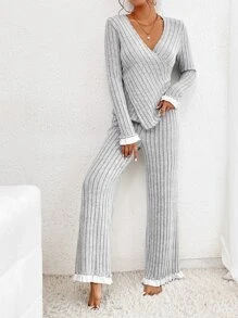 SHEIN Essnce Pantalones con camiseta con cuenta de perla ribete en contraste cruzado - Gris Claro - Ver 4