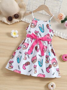 SHEIN 小女童愛心和字母圖案腰帶吊帶洋裝