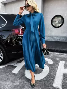 SHEIN Privé Tie Neck Pleated Hem Flowy Dress - Blue - View 1