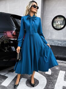 SHEIN Privé Tie Neck Pleated Hem Flowy Dress - Blue - View 4