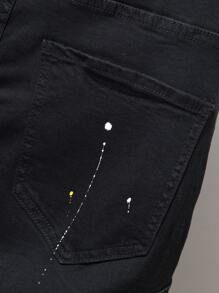 Manfinity Hombres Shorts en mezclilla desgarro crudo salpicaduras de tinta con diseño de parche de letra - Negro - Ver 5