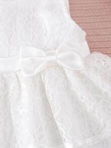 Đầm em bé Tương phản ren phân lớp Nơ trước màu trơn Buổi tiệc - trắng - Xem 4