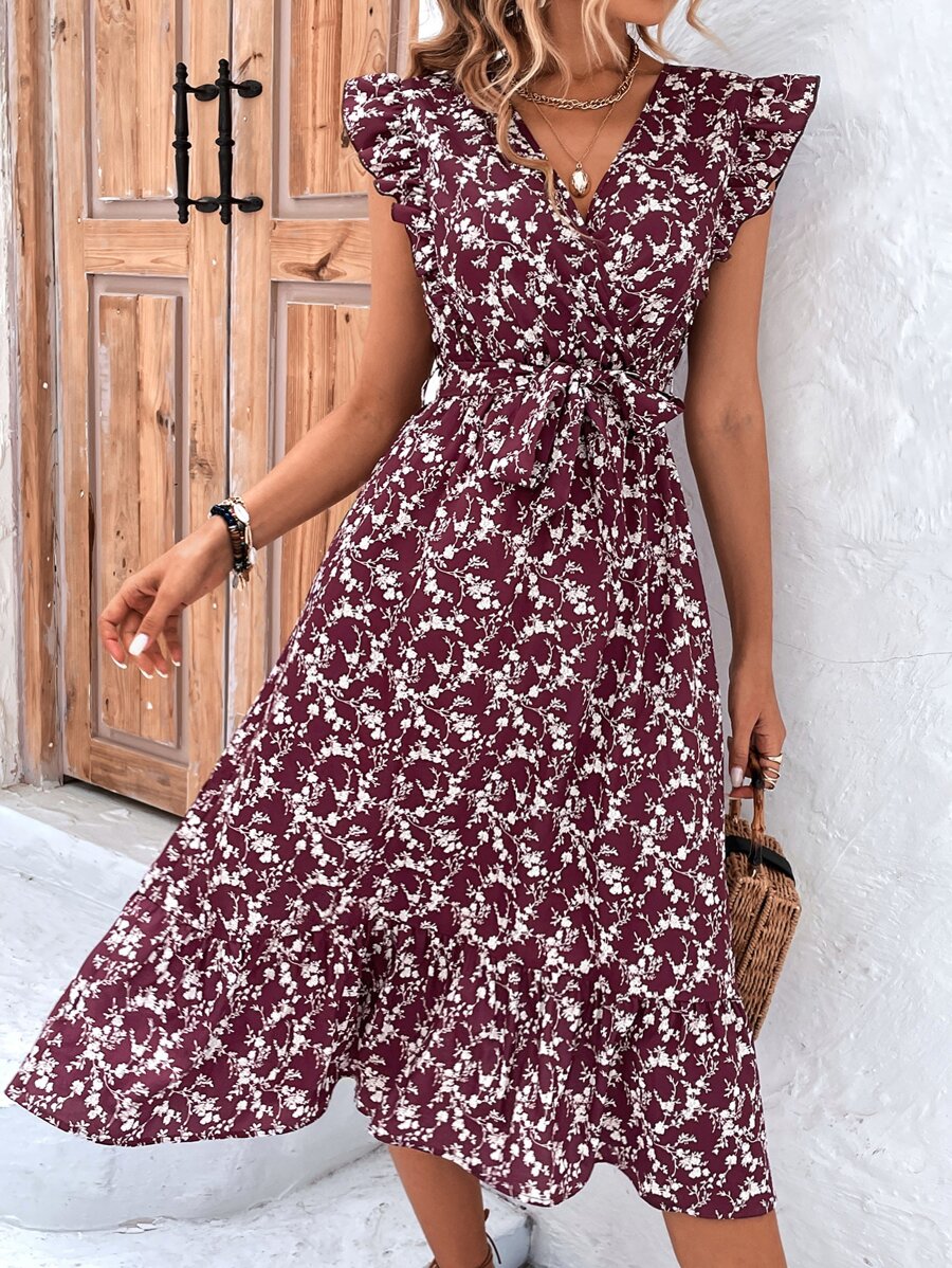 SHEIN VCAY Vestido con cinturón con estampado floral bajo con fruncido - Rojo - Ver 1