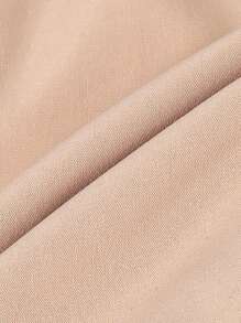 男小童前蝴蝶結襯衫和短褲