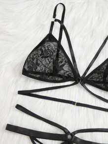 Plus Floral Lace Ring Linked Lingerie Set - Black - View 4