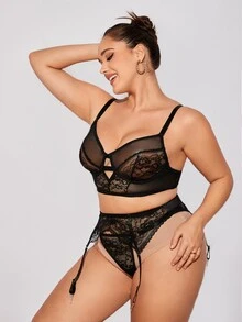 Plus 3pcs Floral Lace Underwire Garter Lingerie Set - Black - View 4