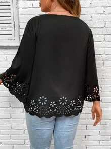 SHEIN LUNE Plus Laser Cut Out Scallop Trim Blouse - Black - View 2