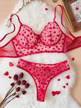 Plus Heart Print Mesh Underwire Lingerie Set