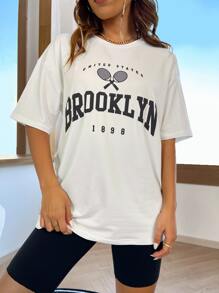 SHEIN MOOSTA Camiseta con gráfico de letra y hombros caídos, camisetas gráficas para mujer