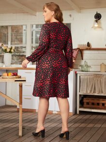 SHEIN Clasi 1 pieza Vestido con estampado de corazón cruzado con nudo lateral