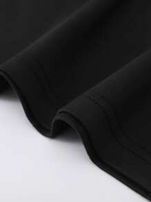 Manfinity Roghcode 男士反光小熊印花T恤 - 黑色 - 查看 4