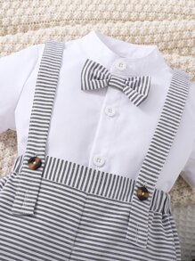 SHEIN للاولاد الاطفال عقدة الفراشة أمامية قميص & مخطط شورت بحمالات - متعدد الألوان - مشاهدة 4