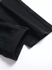 Men Embroidery Detail Pocket Jeans - Black - View 3