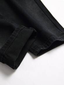 Quần Jeans Ống Đứng Ôm Rách Có Miếng Dán Chữ Và Gấu Cho Nam - màu đen - Xem 4