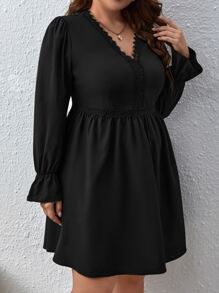 SHEIN Privé Plus Guipure Lace Trim Flounce Sleeve Dress - Black - View 4