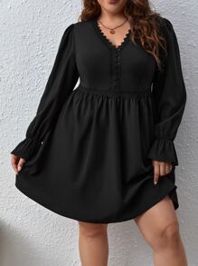 SHEIN Privé Plus Guipure Lace Trim Flounce Sleeve Dress - Black - View 5