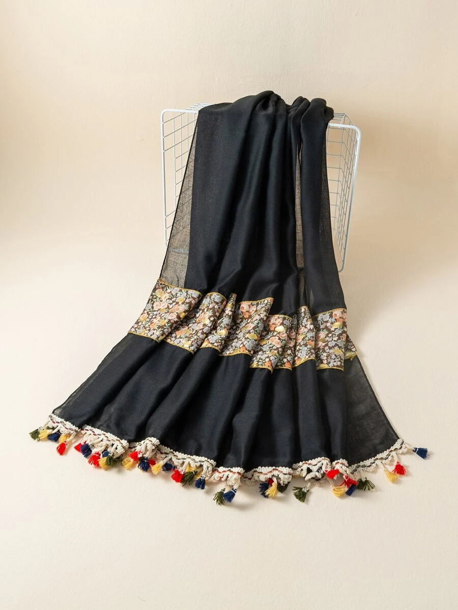 Ditsy Floral Print Tassel Decor Scarf - Black - View 1