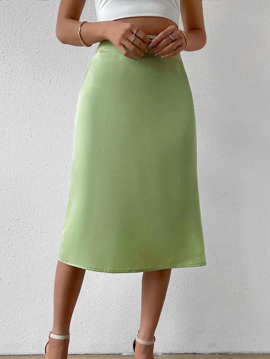 SHEIN Privé 高腰素色緞面半身裙