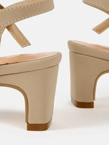 Geometric Decor Heeled Ankle Strap Sandals - Apricot - View 6