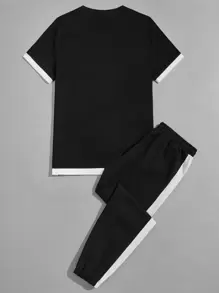 Manfinity Hypemode Hombres con estampado de letra Camiseta & de lado de rayas Pantalones deportivos - Negro - Ver 2